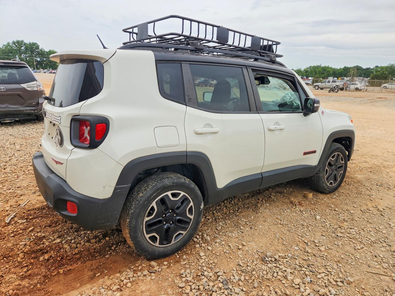 JEEP RENEGADE 2017 — 4