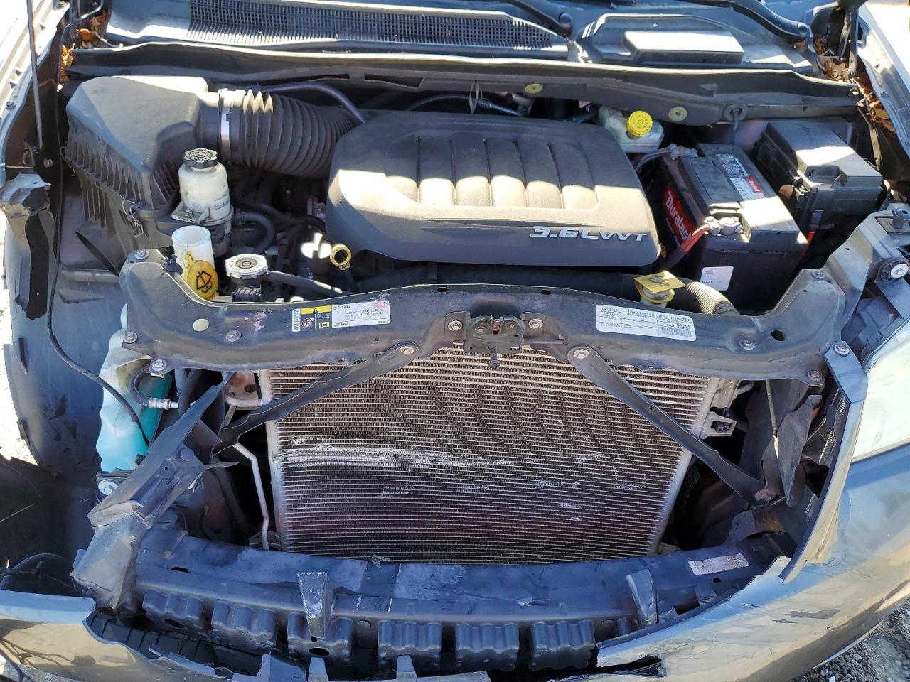 CHRYSLER TOWN & COUNTRY 2016 — 13