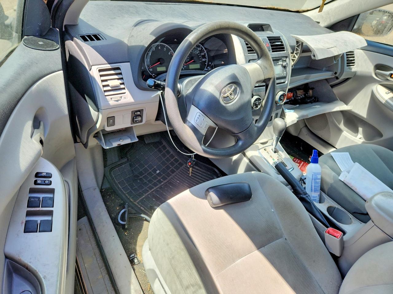 TOYOTA COROLLA 2012 — 9
