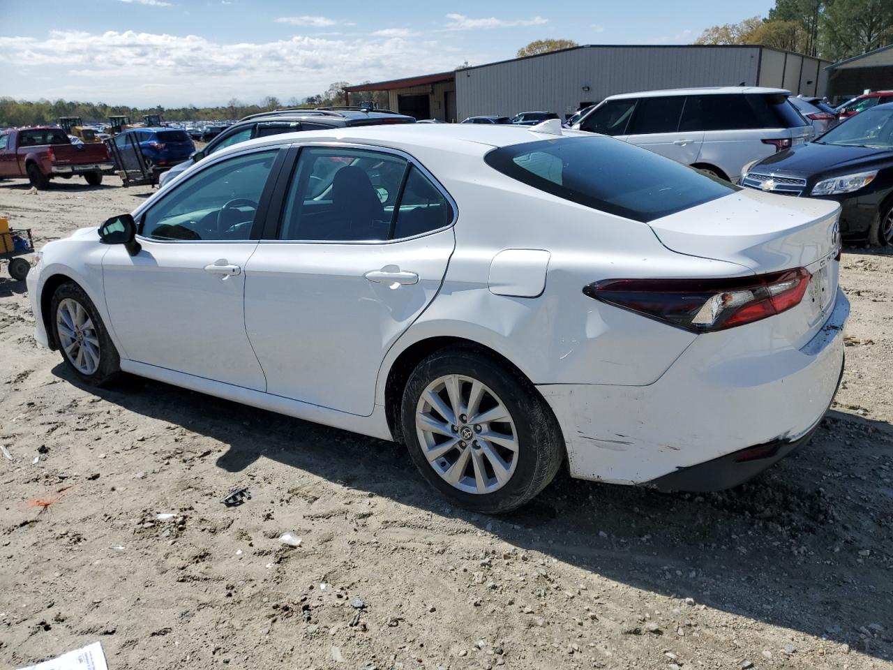TOYOTA CAMRY 2021 — 3