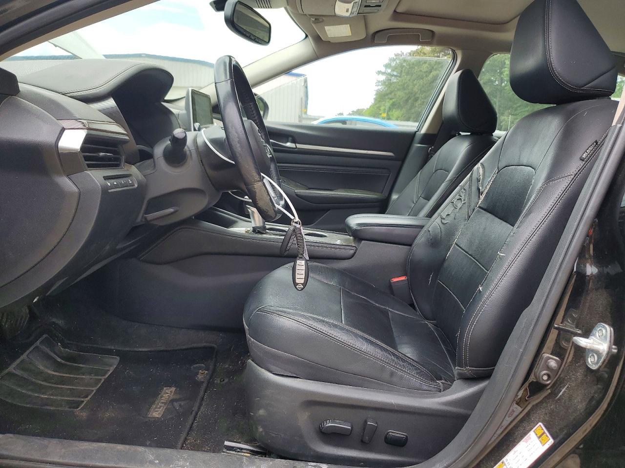 NISSAN ALTIMA 2019 — 8