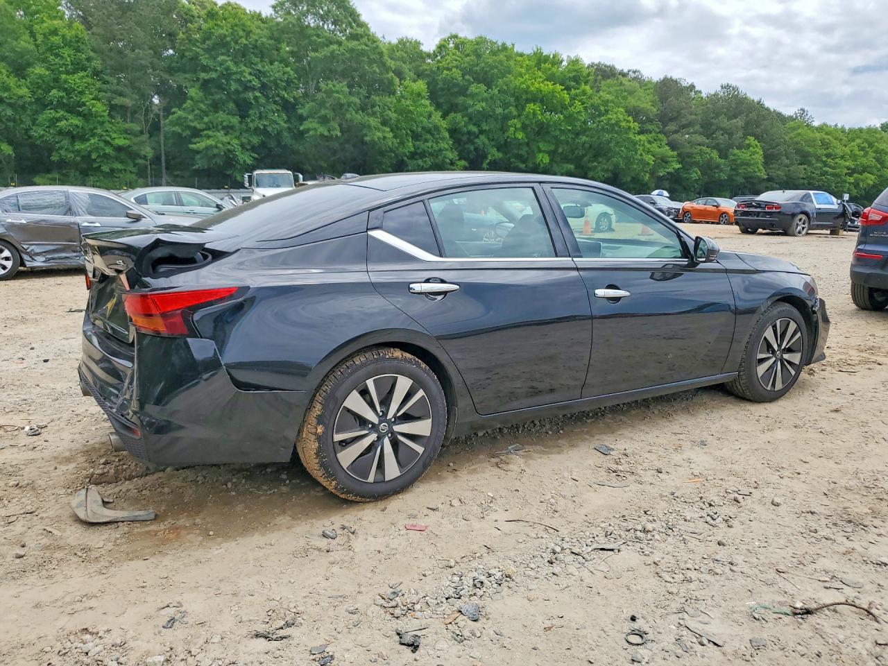 NISSAN ALTIMA 2019 — 4