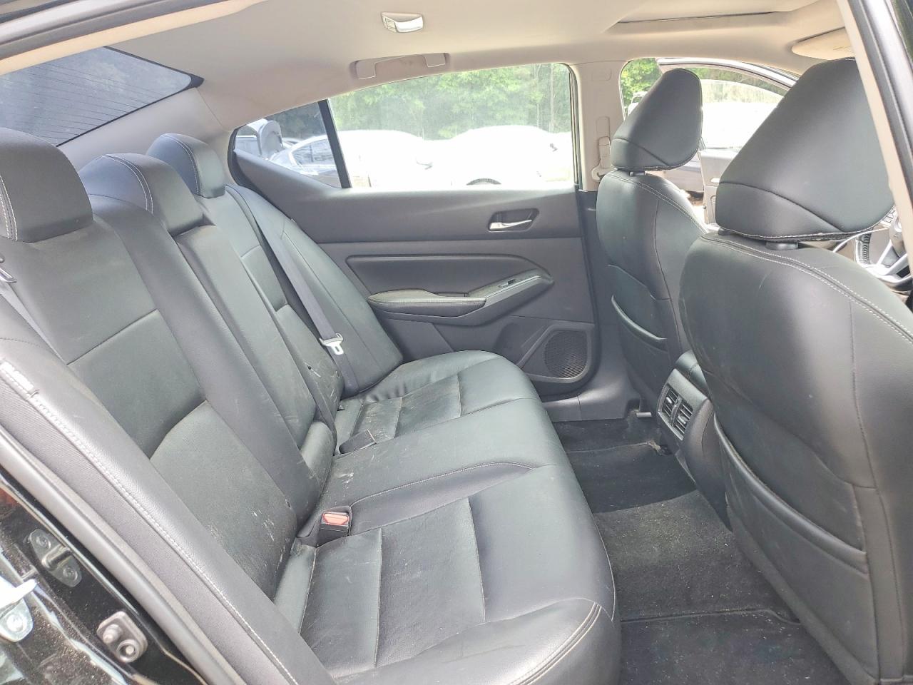 NISSAN ALTIMA 2019 — 11