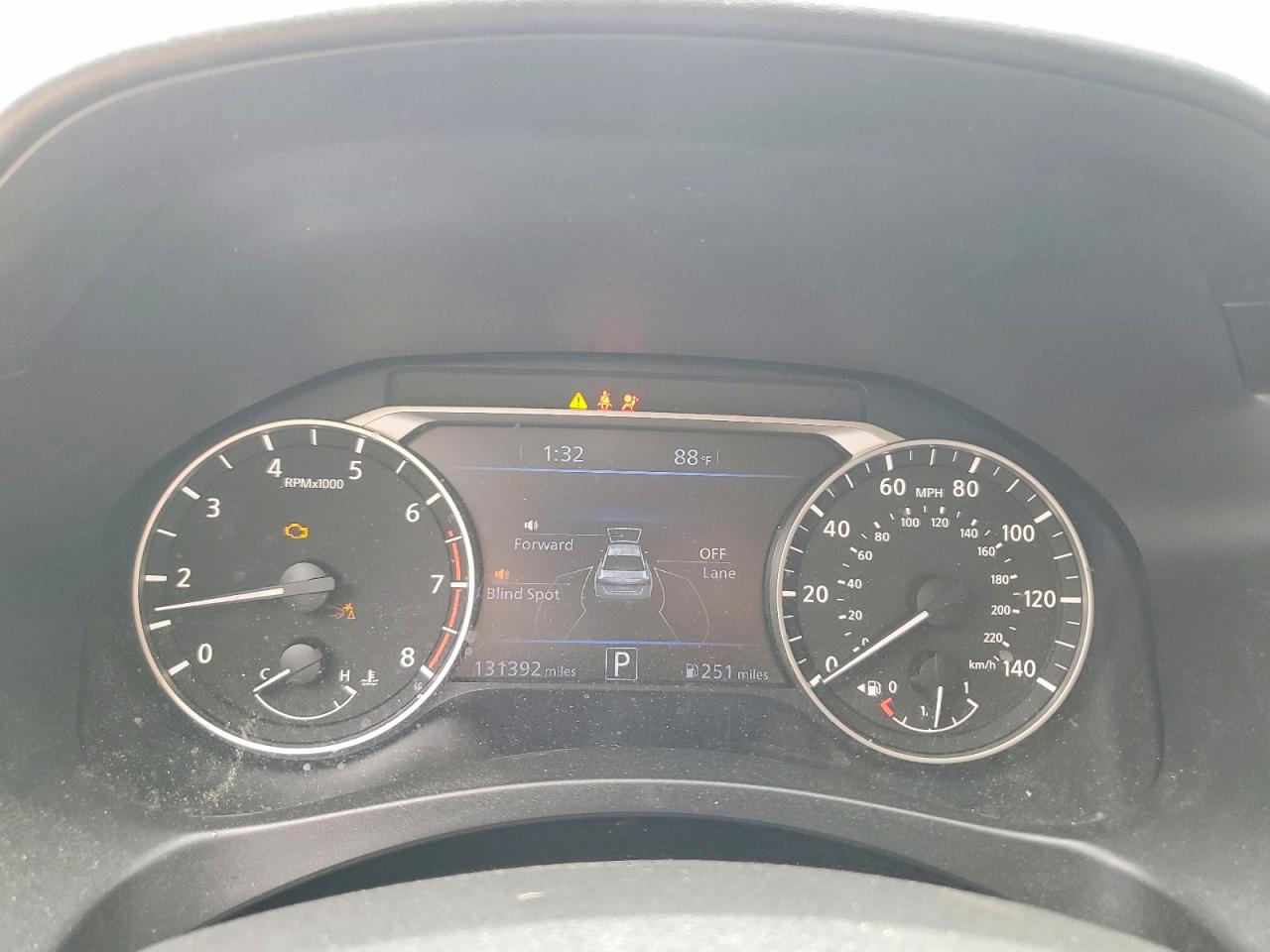 NISSAN ALTIMA 2019 — 10