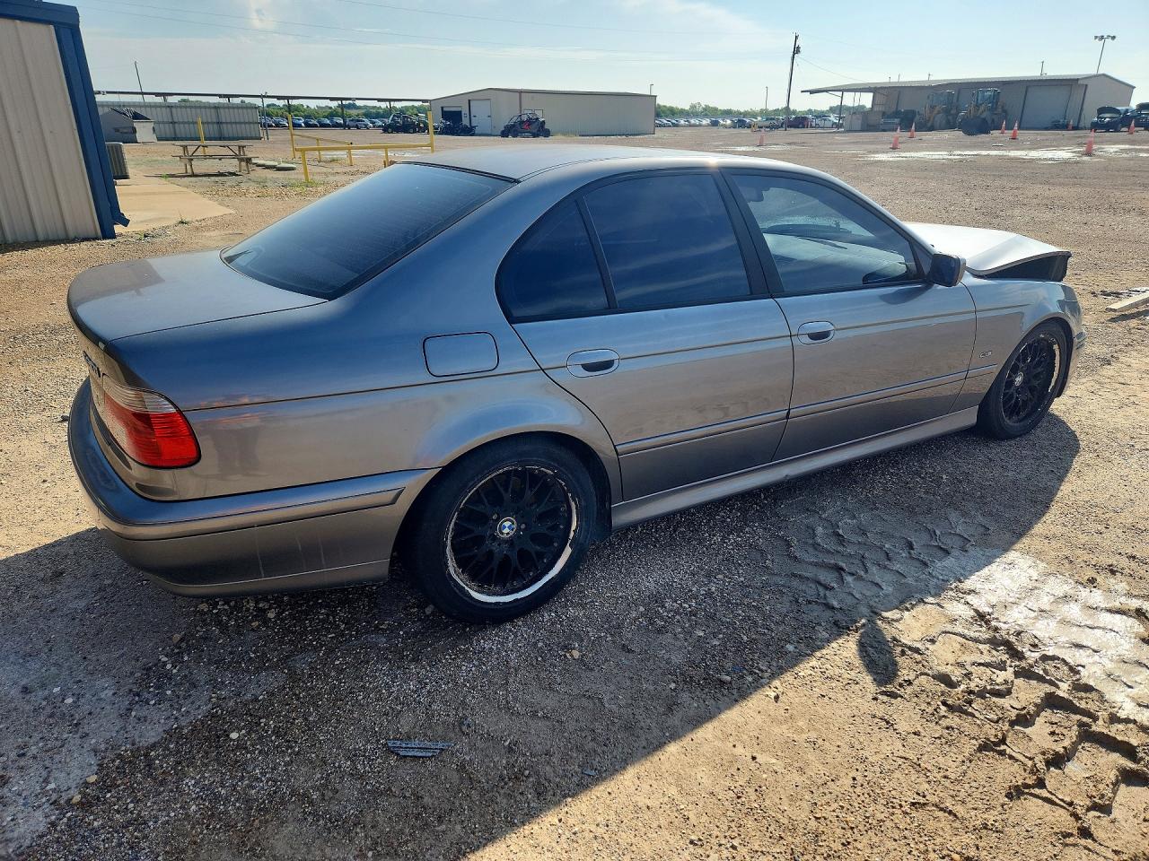 BMW 530 2003 — 4
