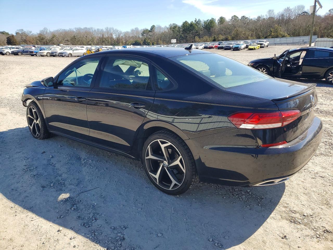VOLKSWAGEN PASSAT 2021 — 3