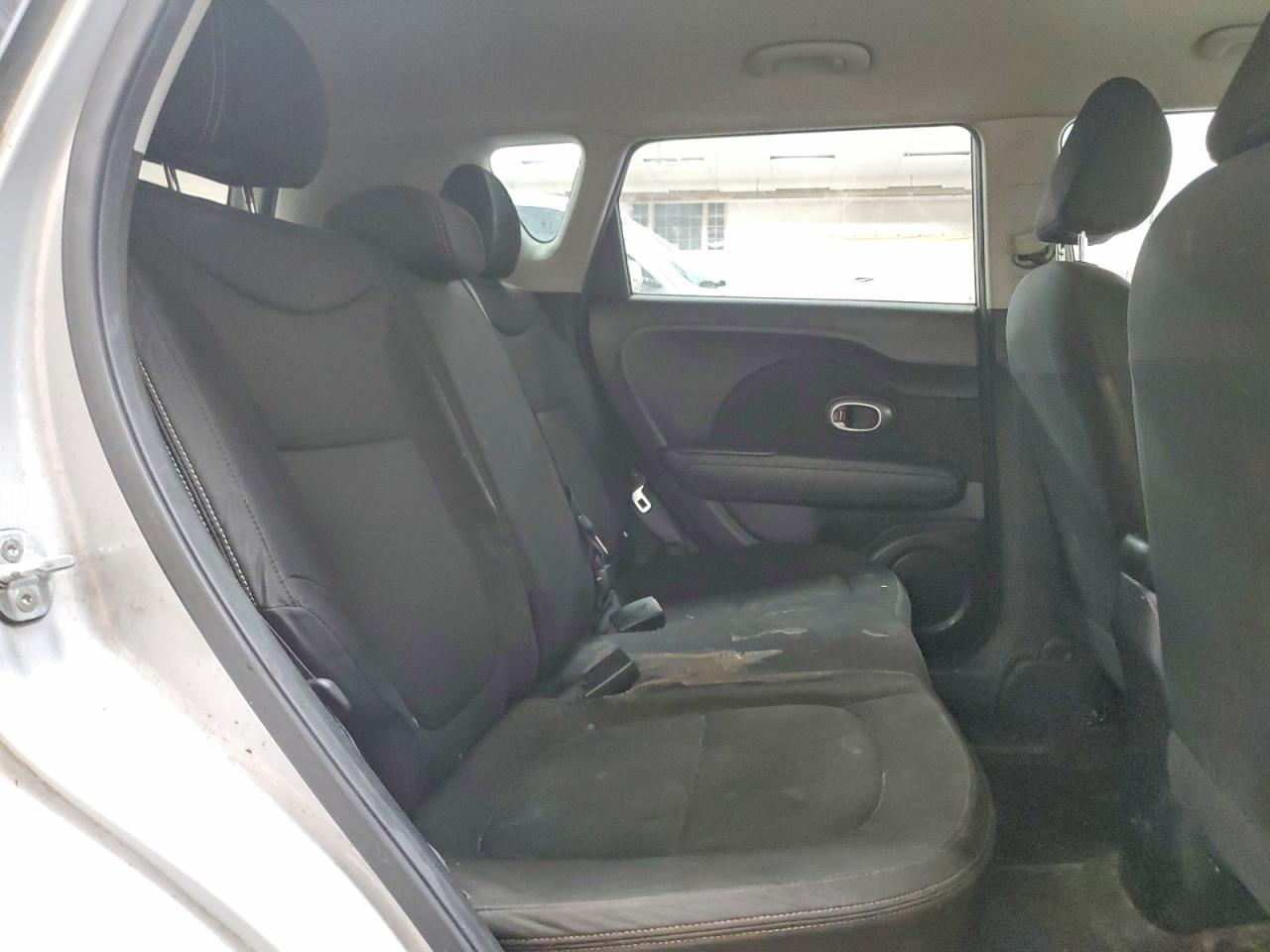 KIA SOUL 2016 — 12