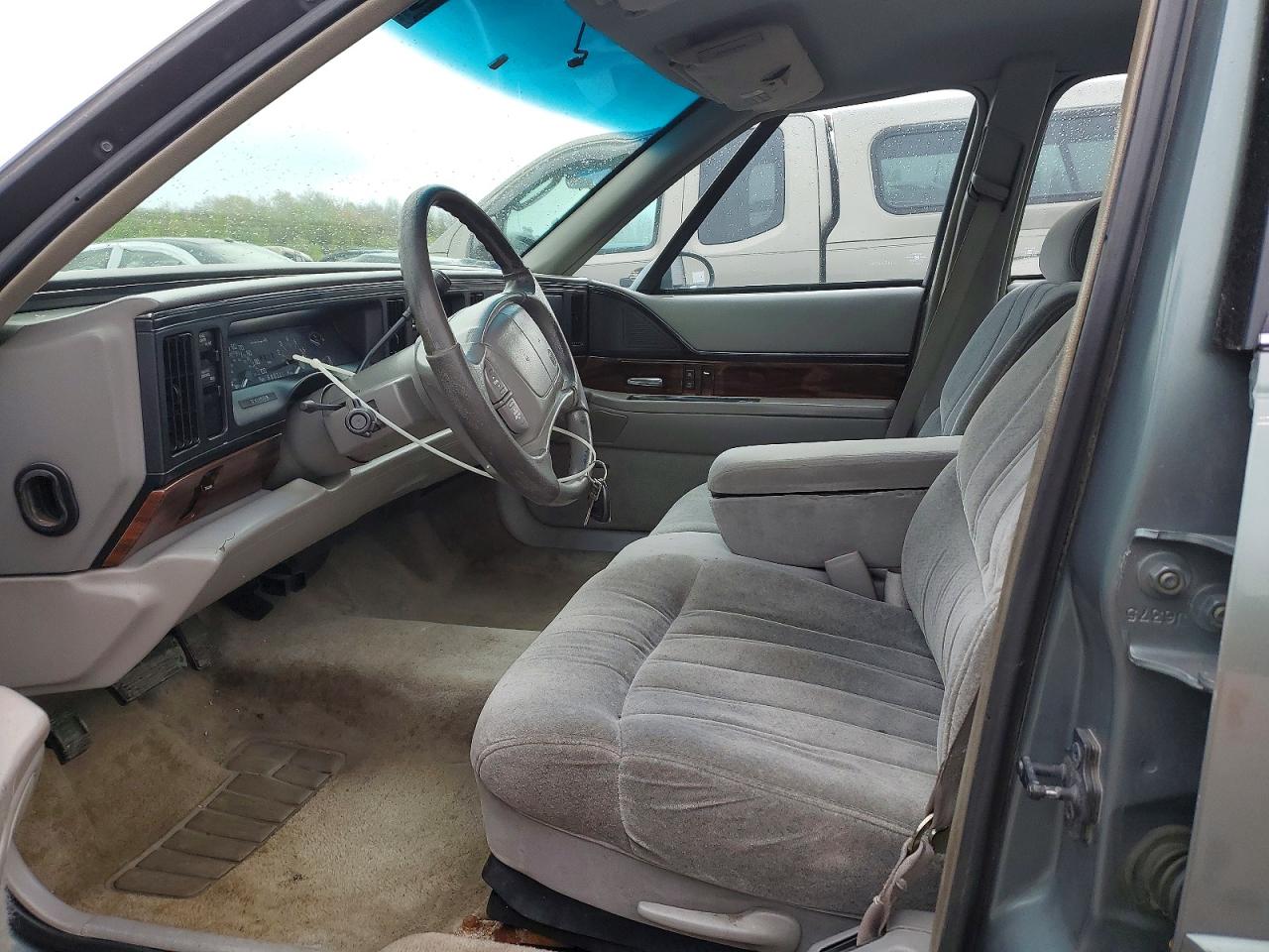 BUICK LESABRE 1998 — 8
