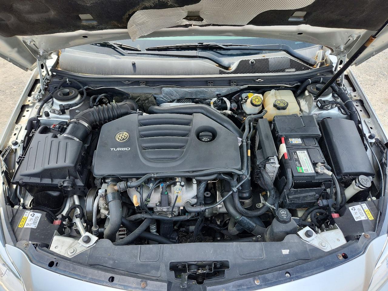 BUICK REGAL 2013 — 12