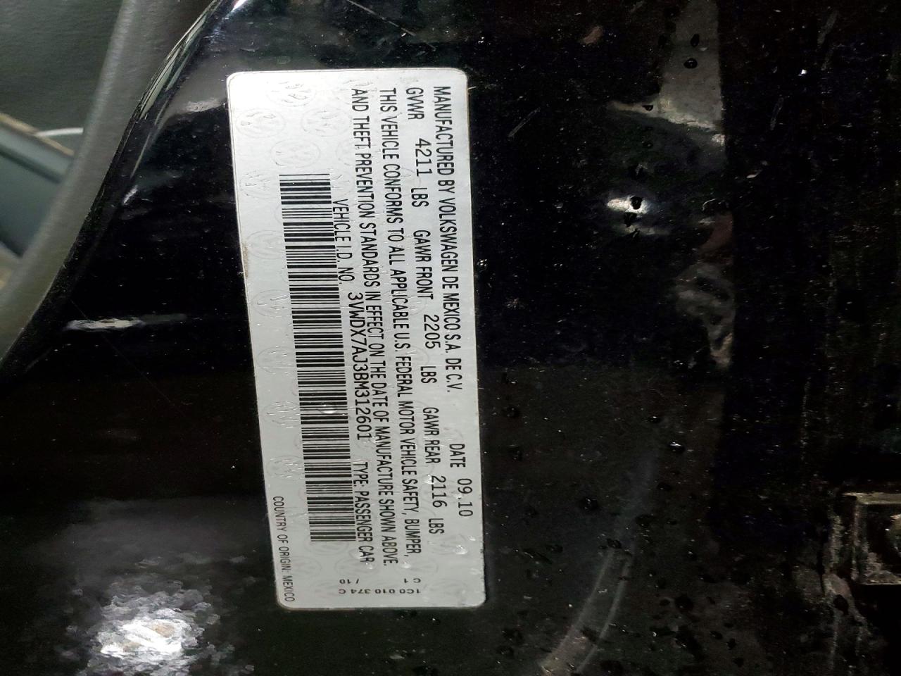 VOLKSWAGEN JETTA 2011 — 13