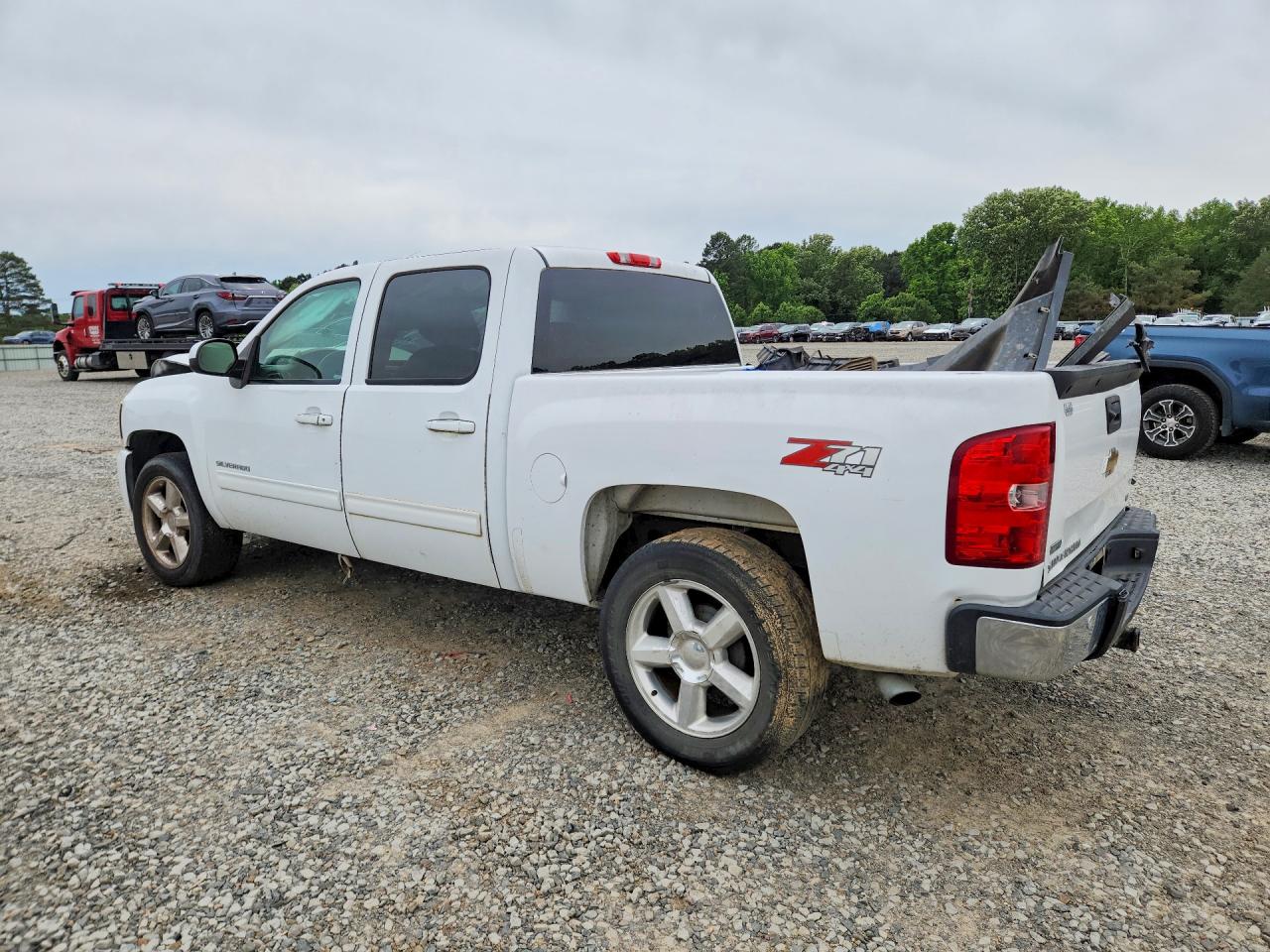 CHEVROLET SILVERADO 2011 — 3