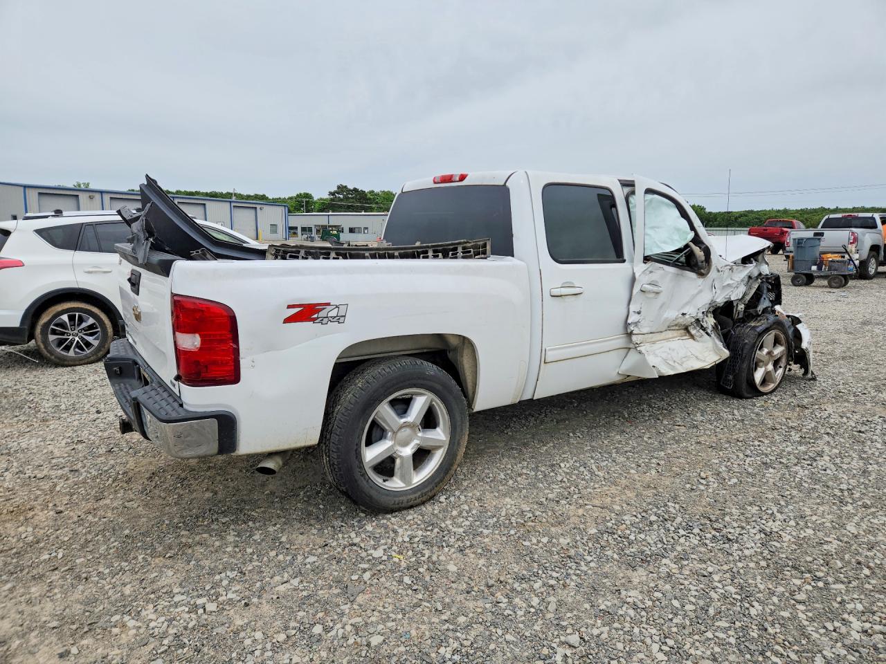 CHEVROLET SILVERADO 2011 — 4