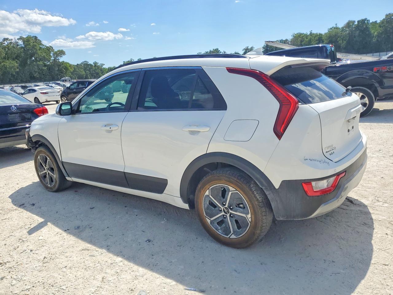 KIA NIRO 2024 — 3