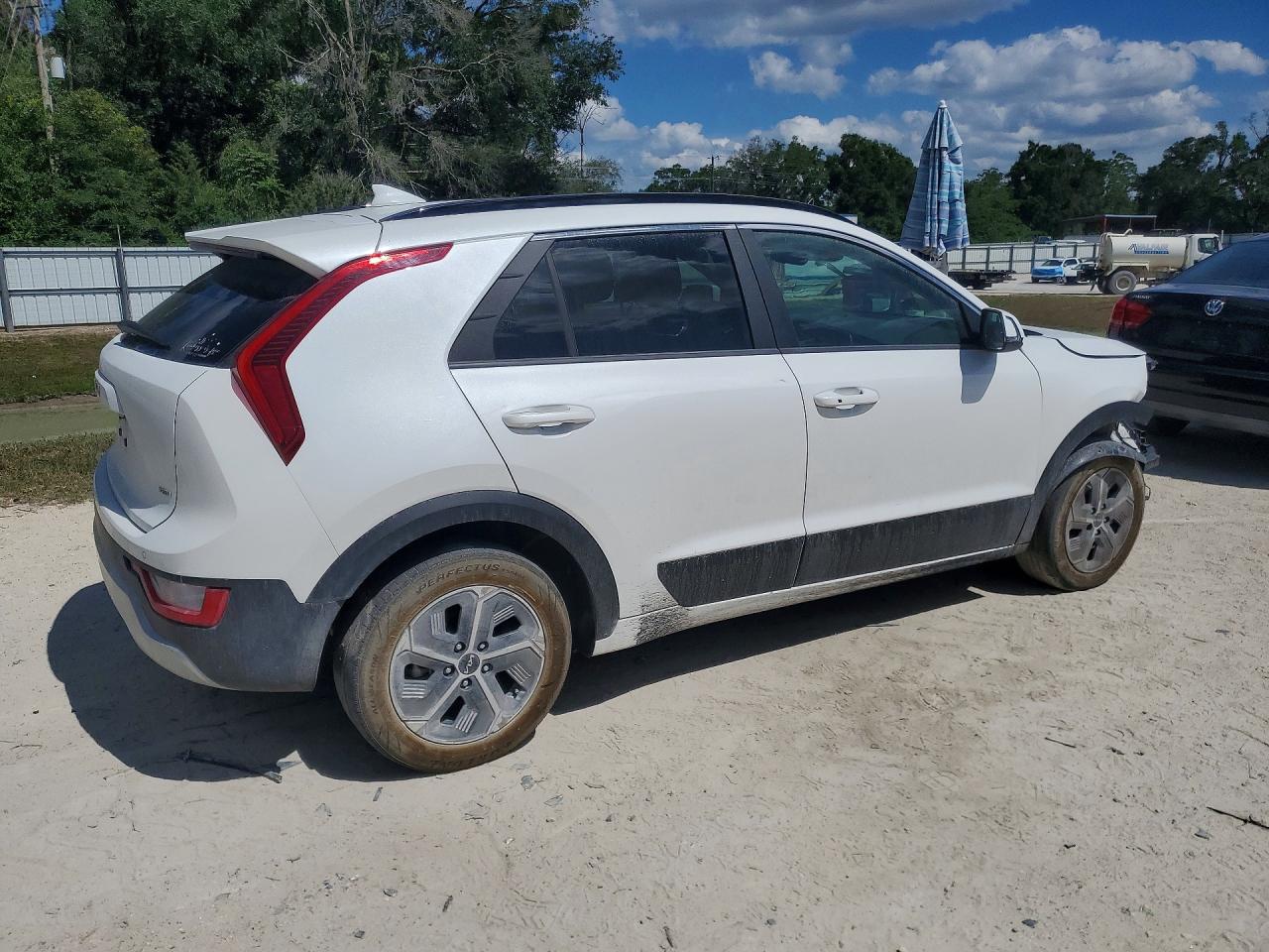 KIA NIRO 2024 — 4