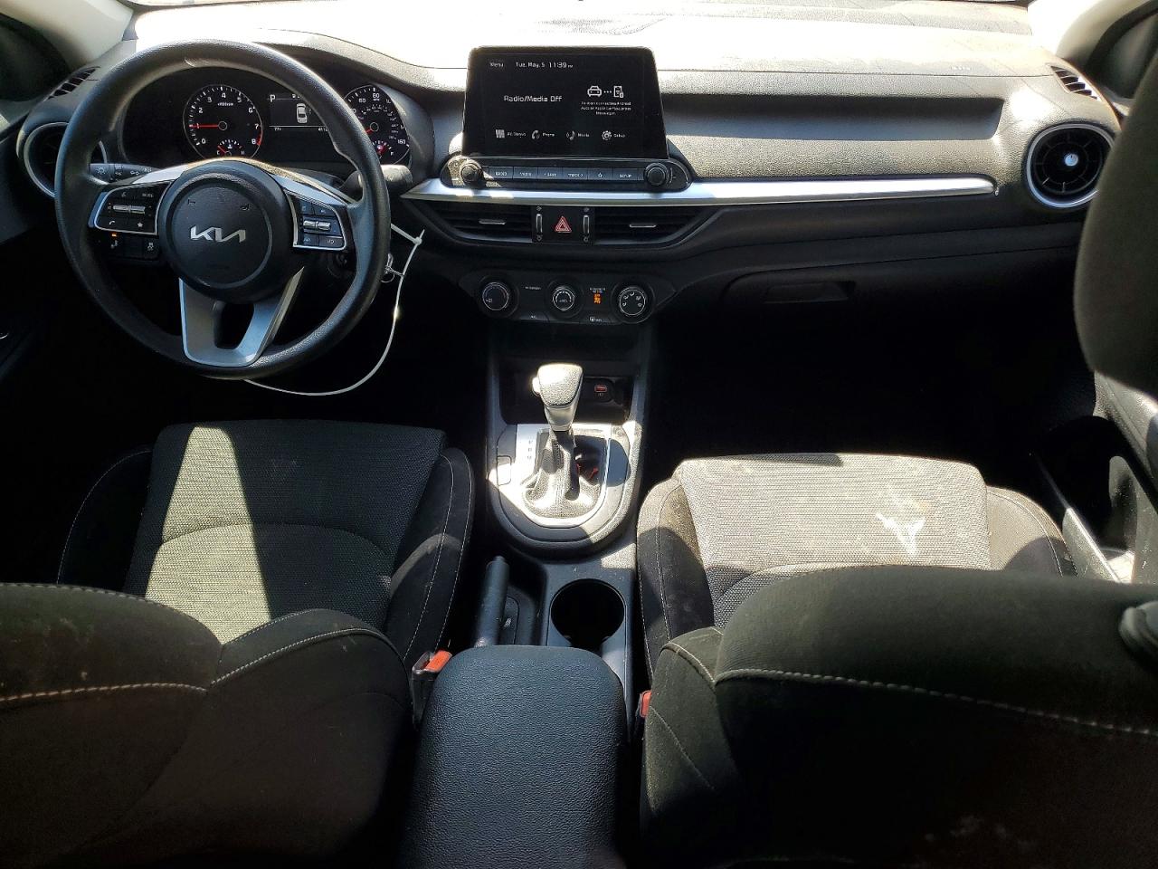 KIA FORTE 2024 — 9