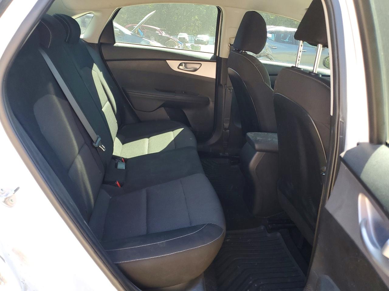 KIA FORTE 2024 — 11