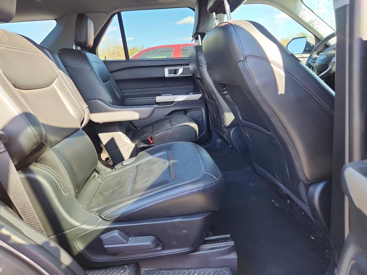 FORD EXPLORER 2021 — 12