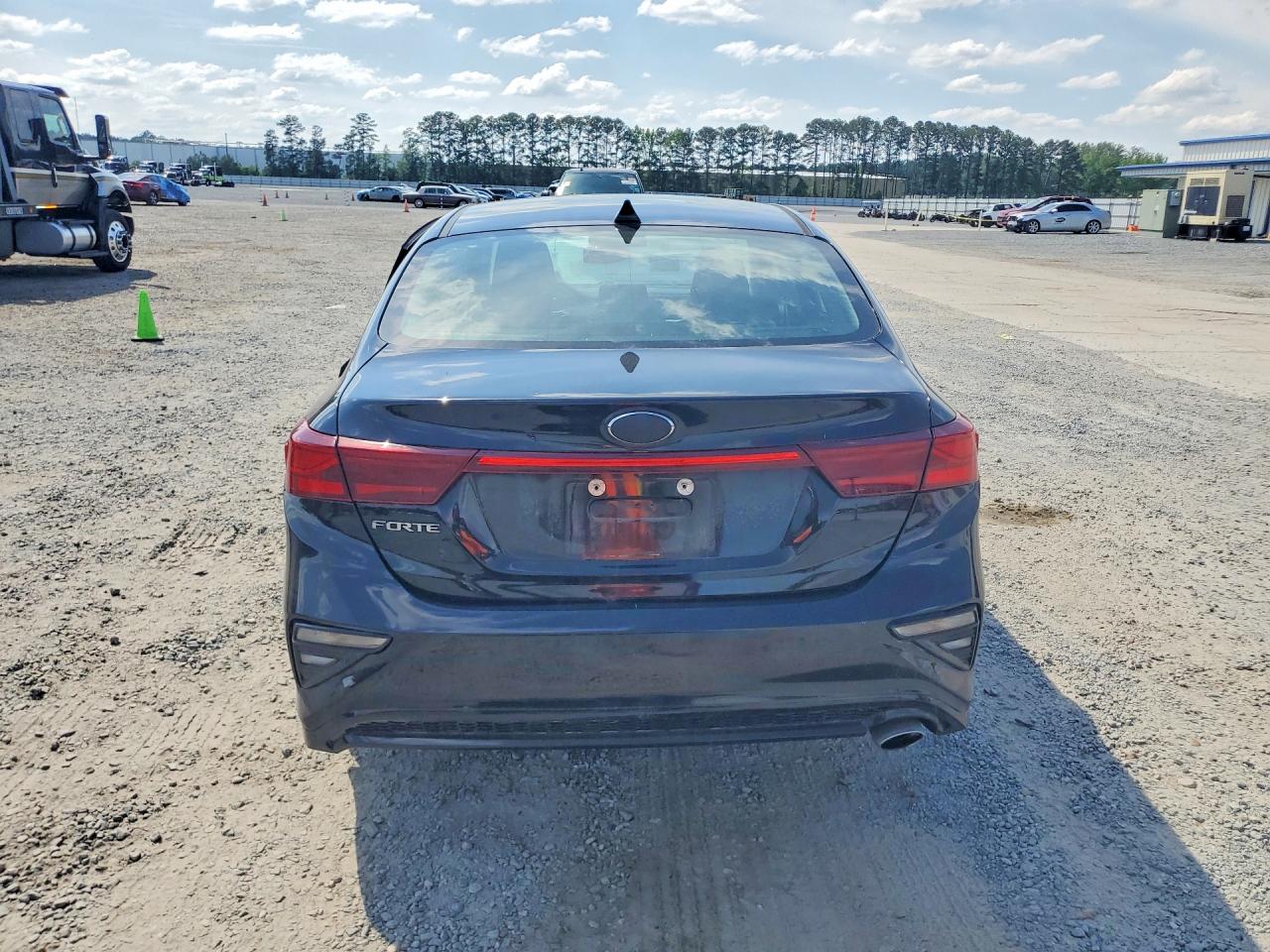 KIA FORTE 2019 — 7