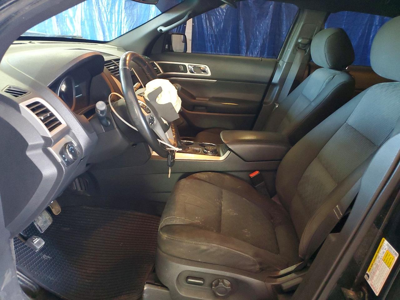 FORD EXPLORER 2012 — 8