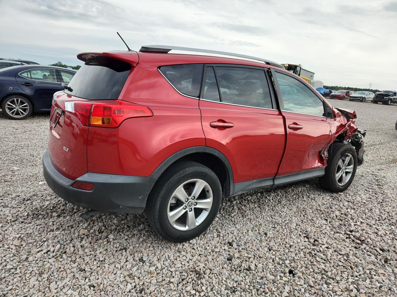 TOYOTA RAV4 2015 — 4