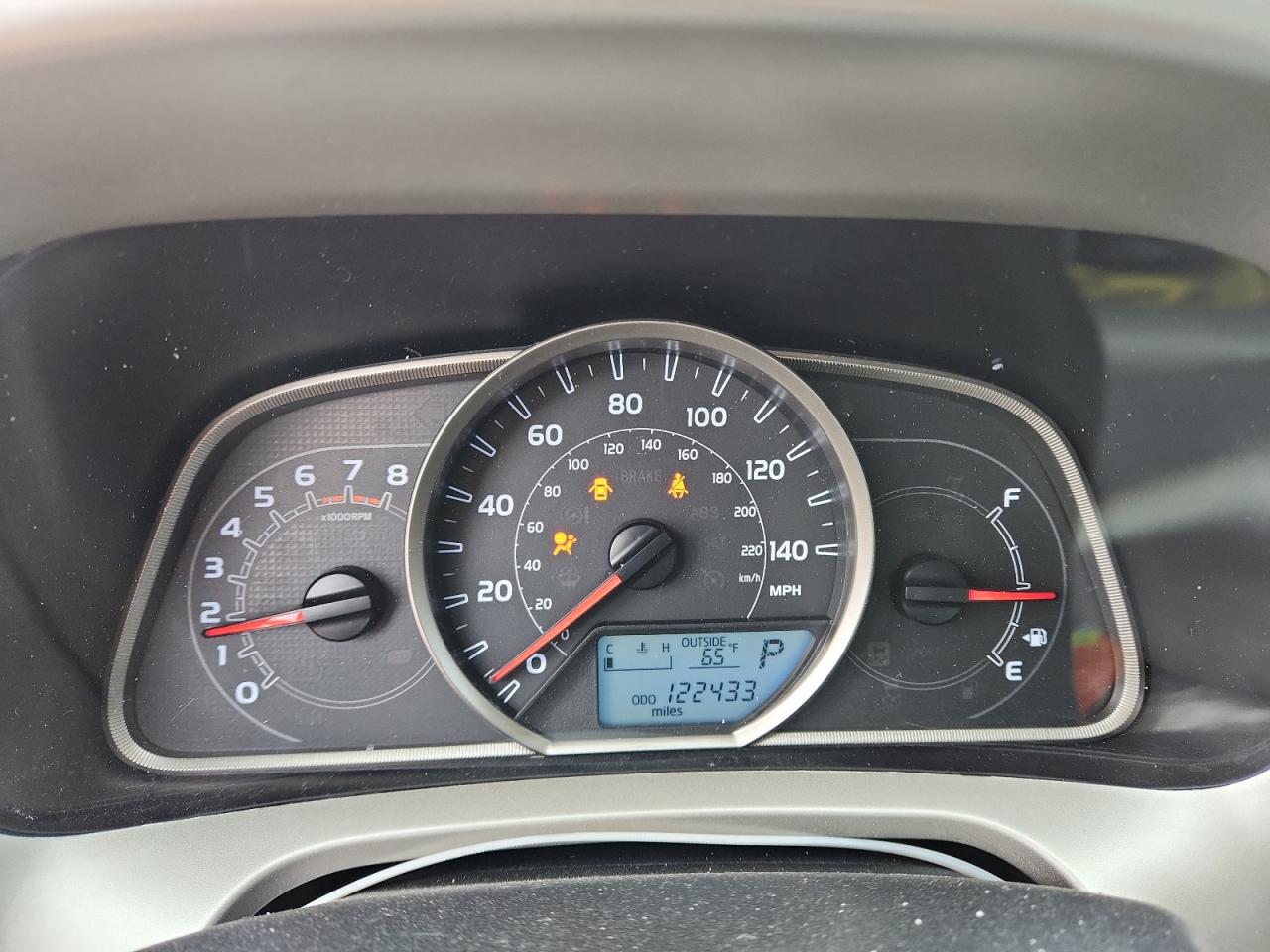 TOYOTA RAV4 2015 — 10