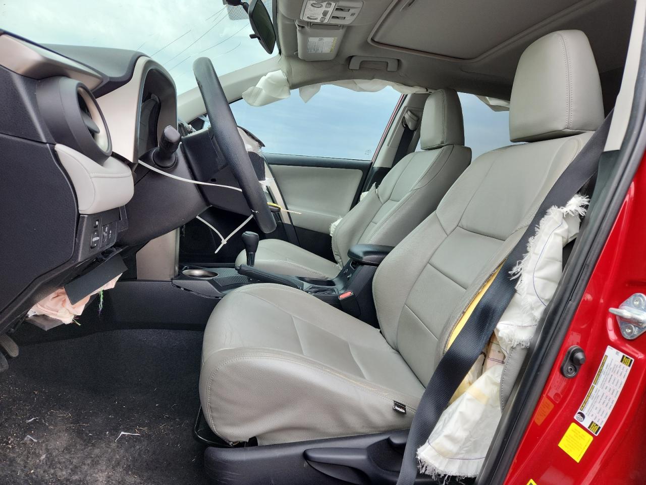 TOYOTA RAV4 2015 — 8
