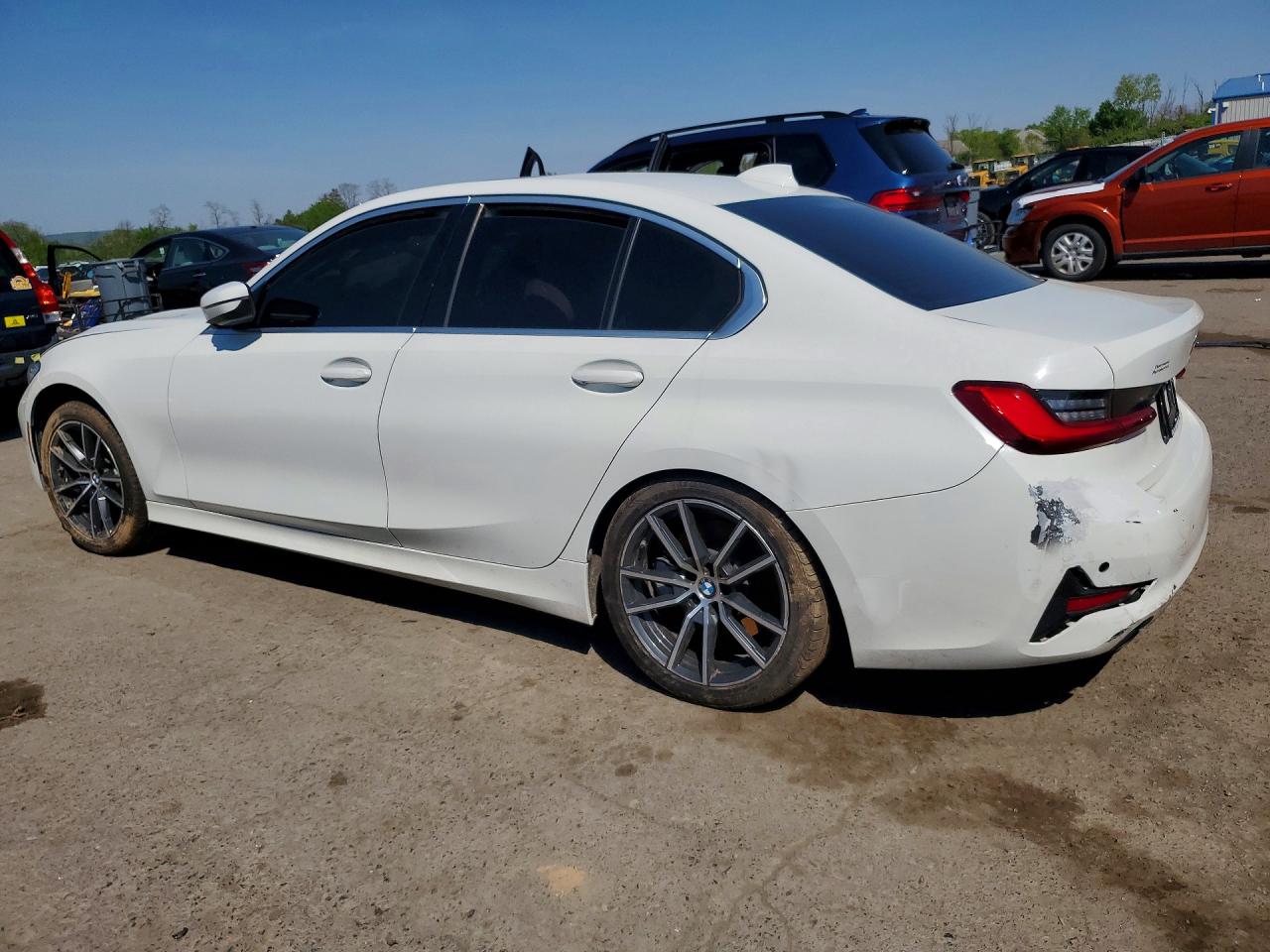 BMW 330XI 2021 — 3
