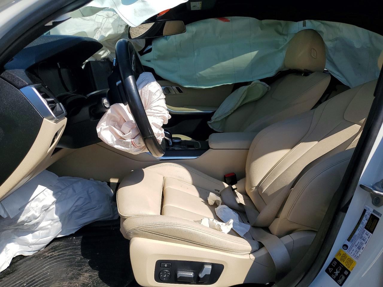 BMW 330XI 2021 — 8