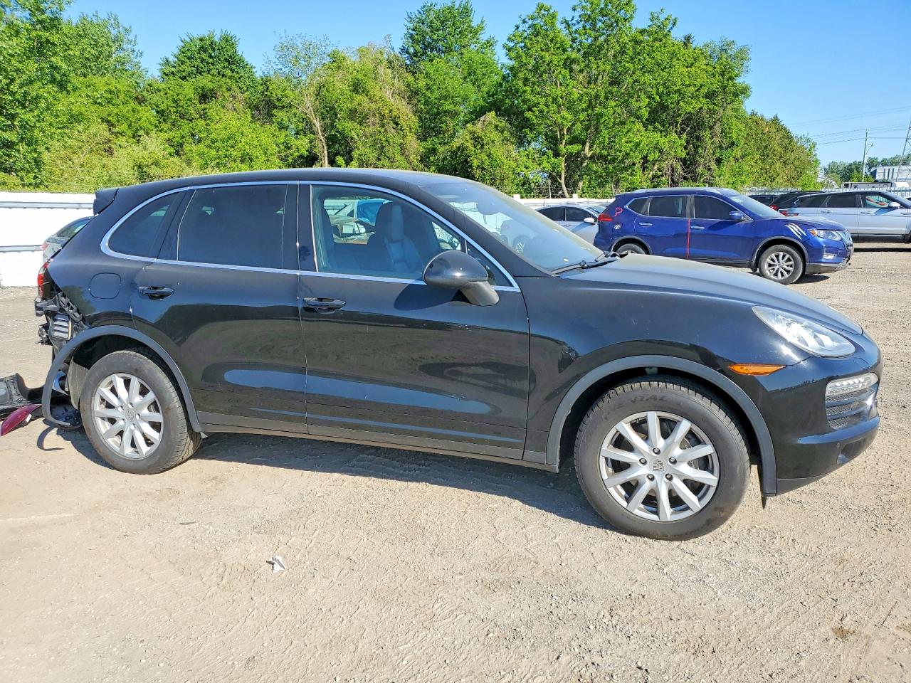 PORSCHE CAYENNE 2011 — 5