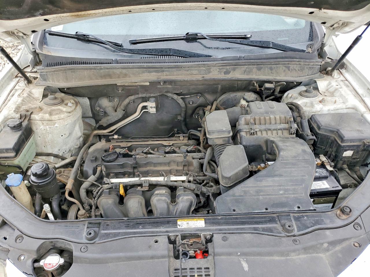 HYUNDAI SANTA FE 2010 — 12
