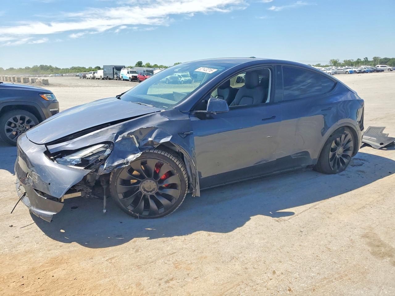 TESLA MODEL Y 2022 — 2