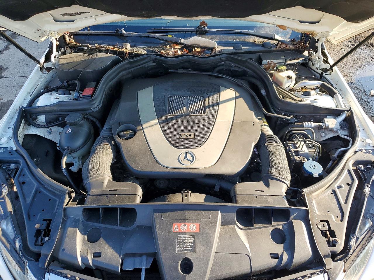 MERCEDES-BENZ E 2010 — 12