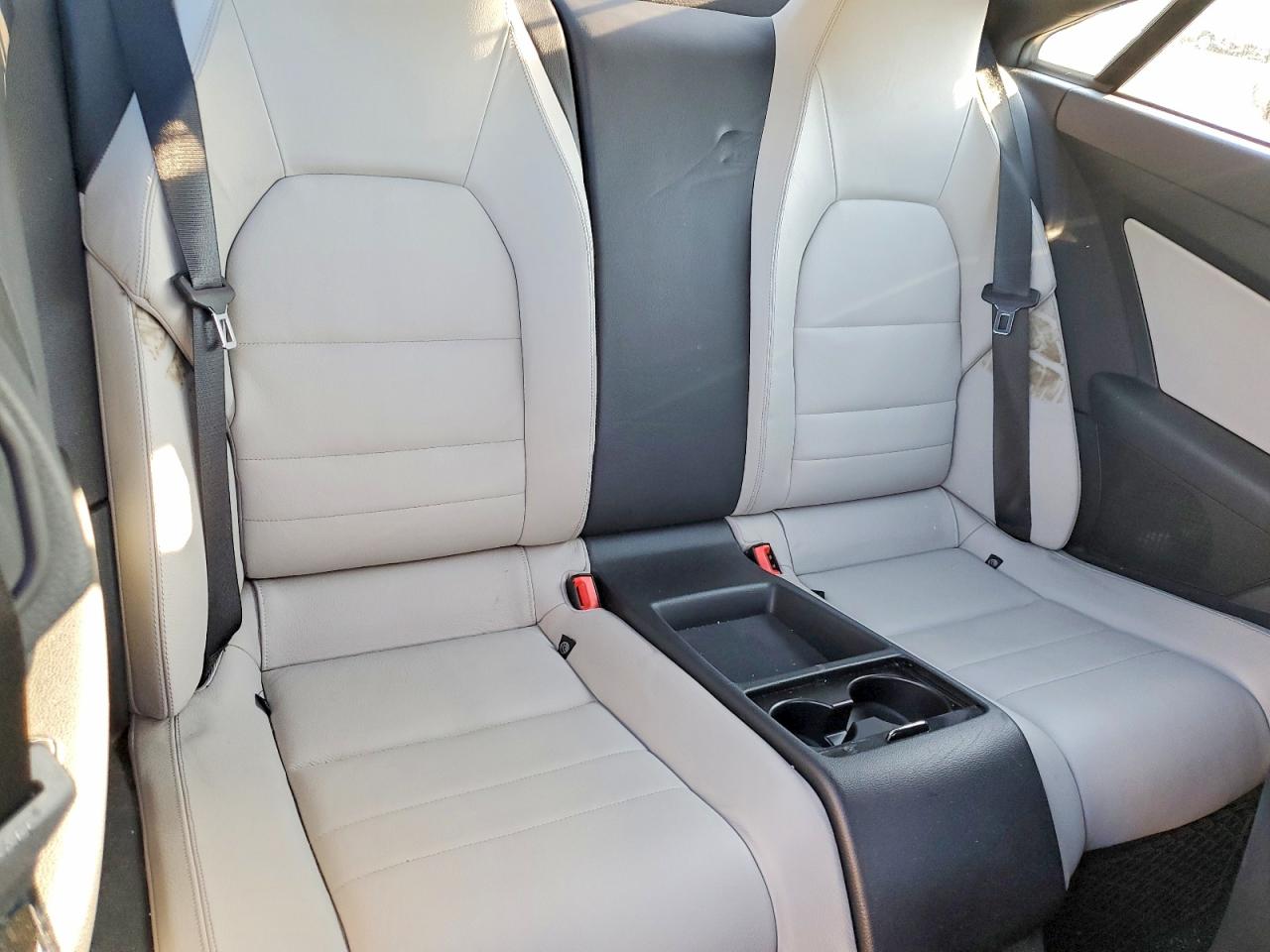 MERCEDES-BENZ E 2010 — 11