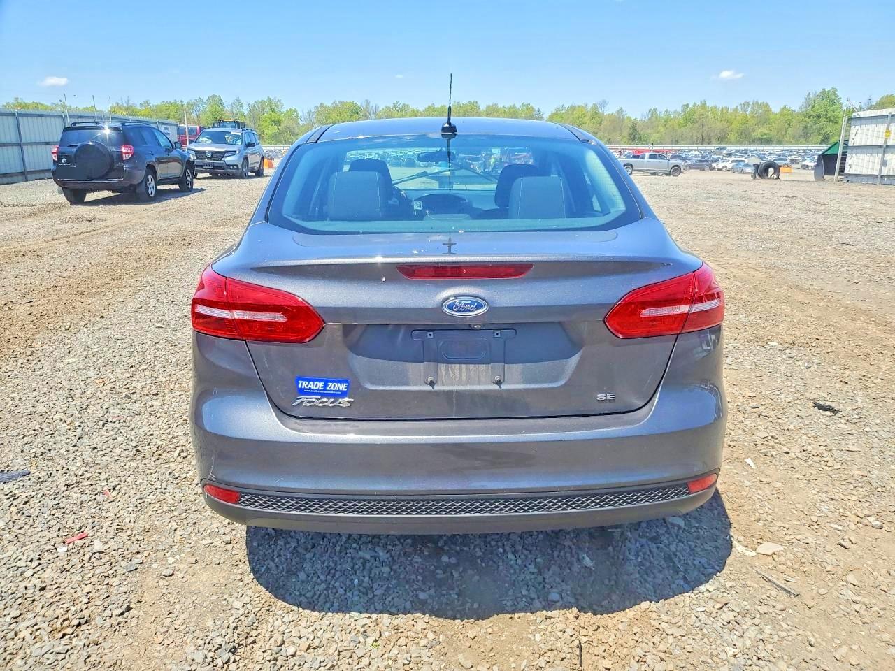 FORD FOCUS 2015 — 7