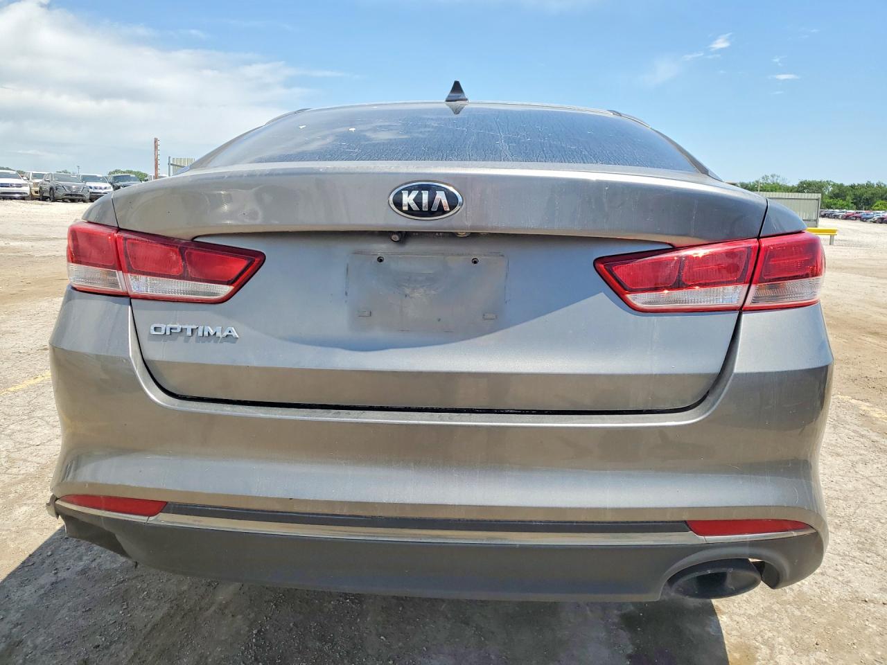 KIA OPTIMA 2017 — 7