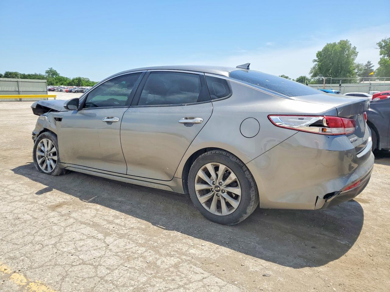 KIA OPTIMA 2017 — 3