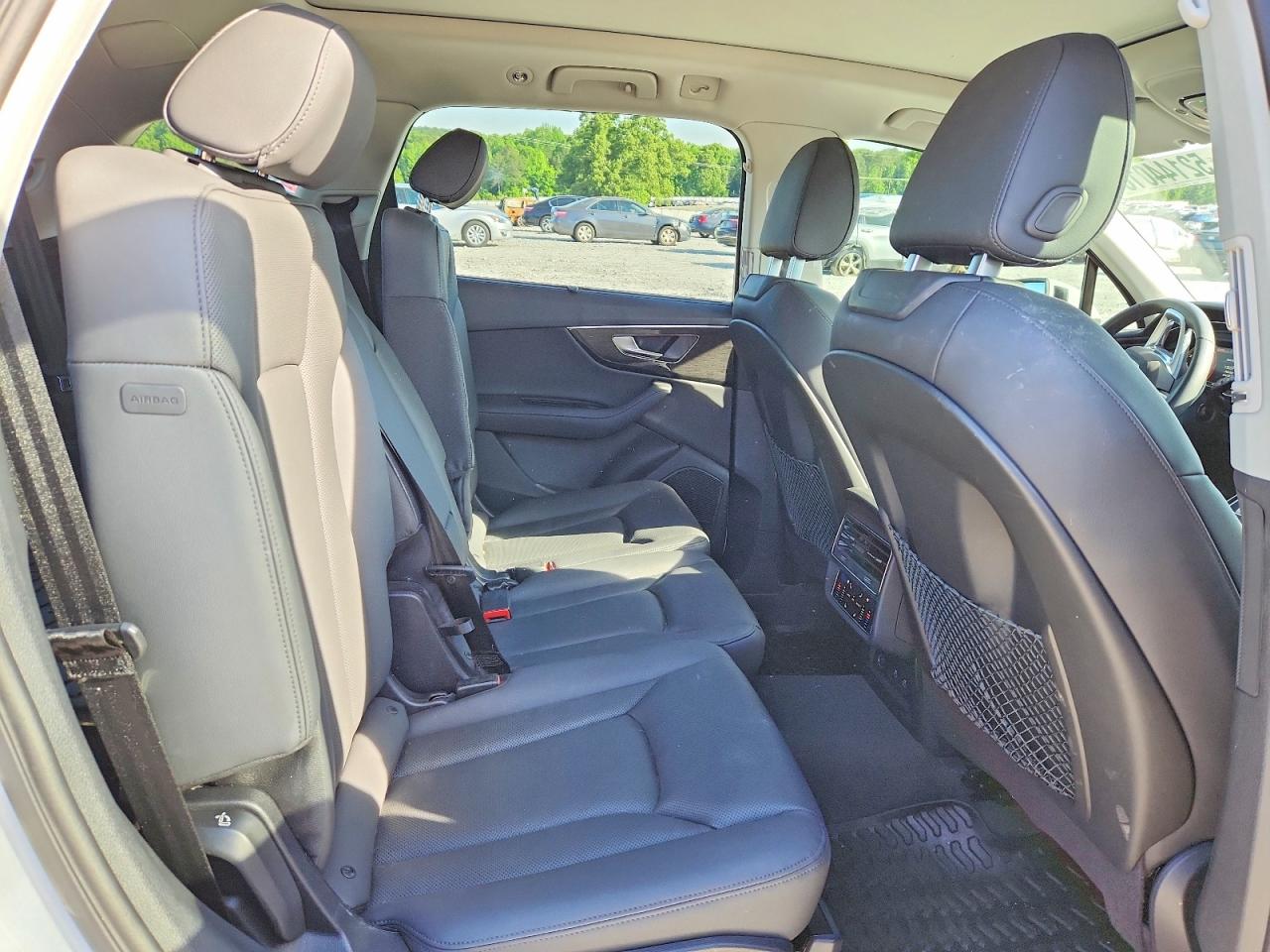 AUDI Q7 2024 — 11