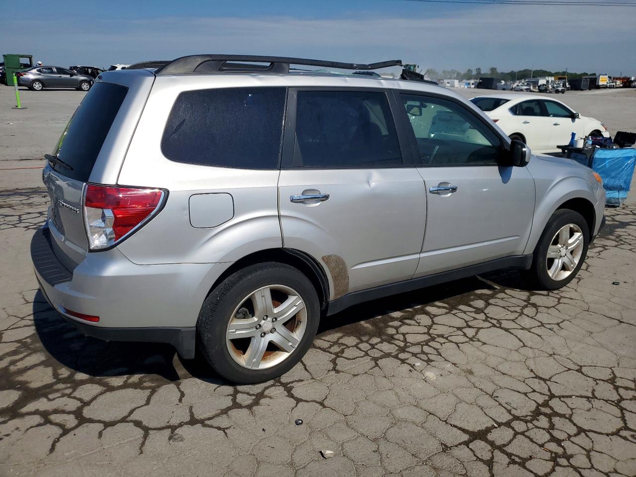 SUBARU FORESTER 2010 — 4