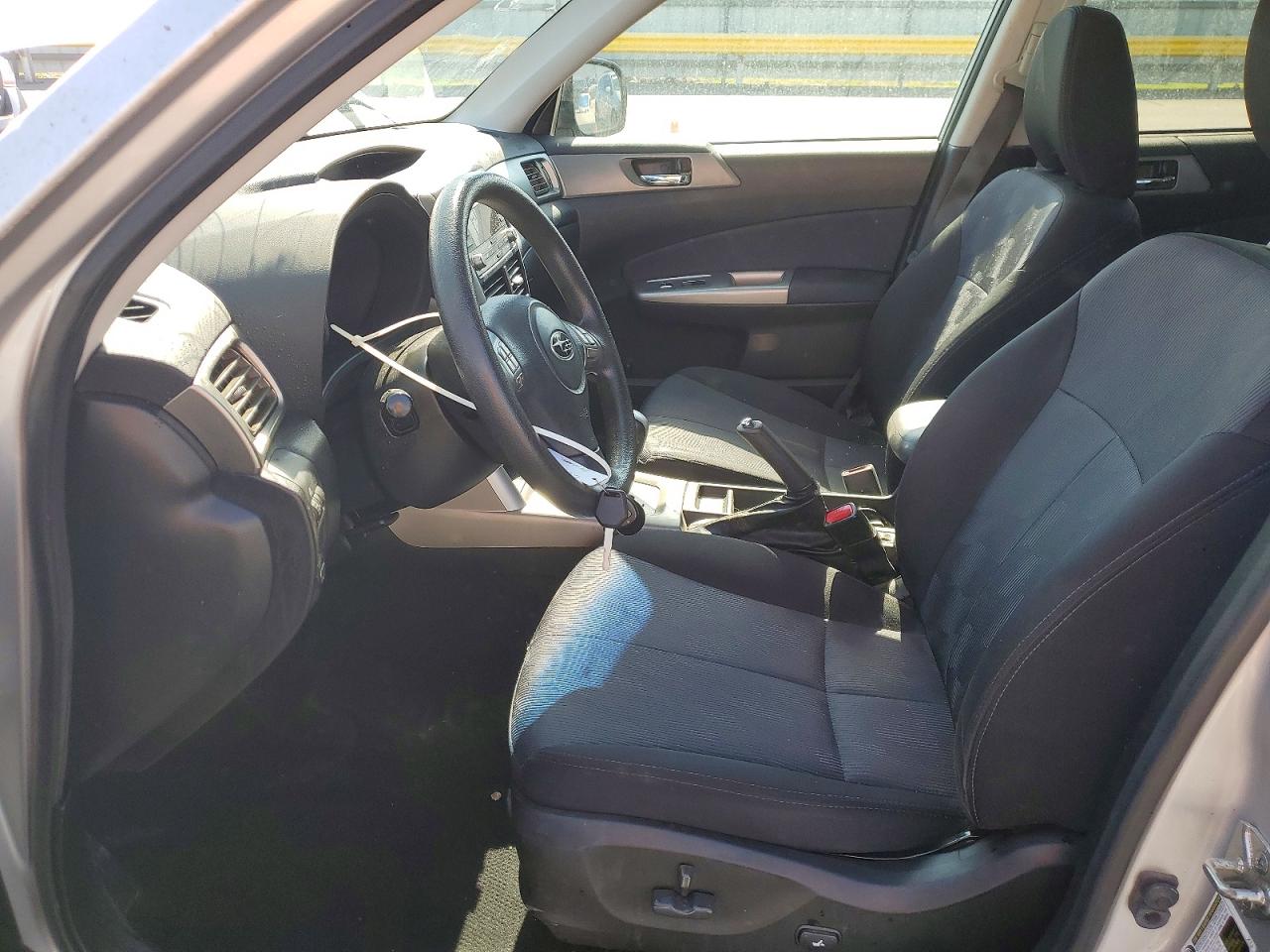SUBARU FORESTER 2010 — 8
