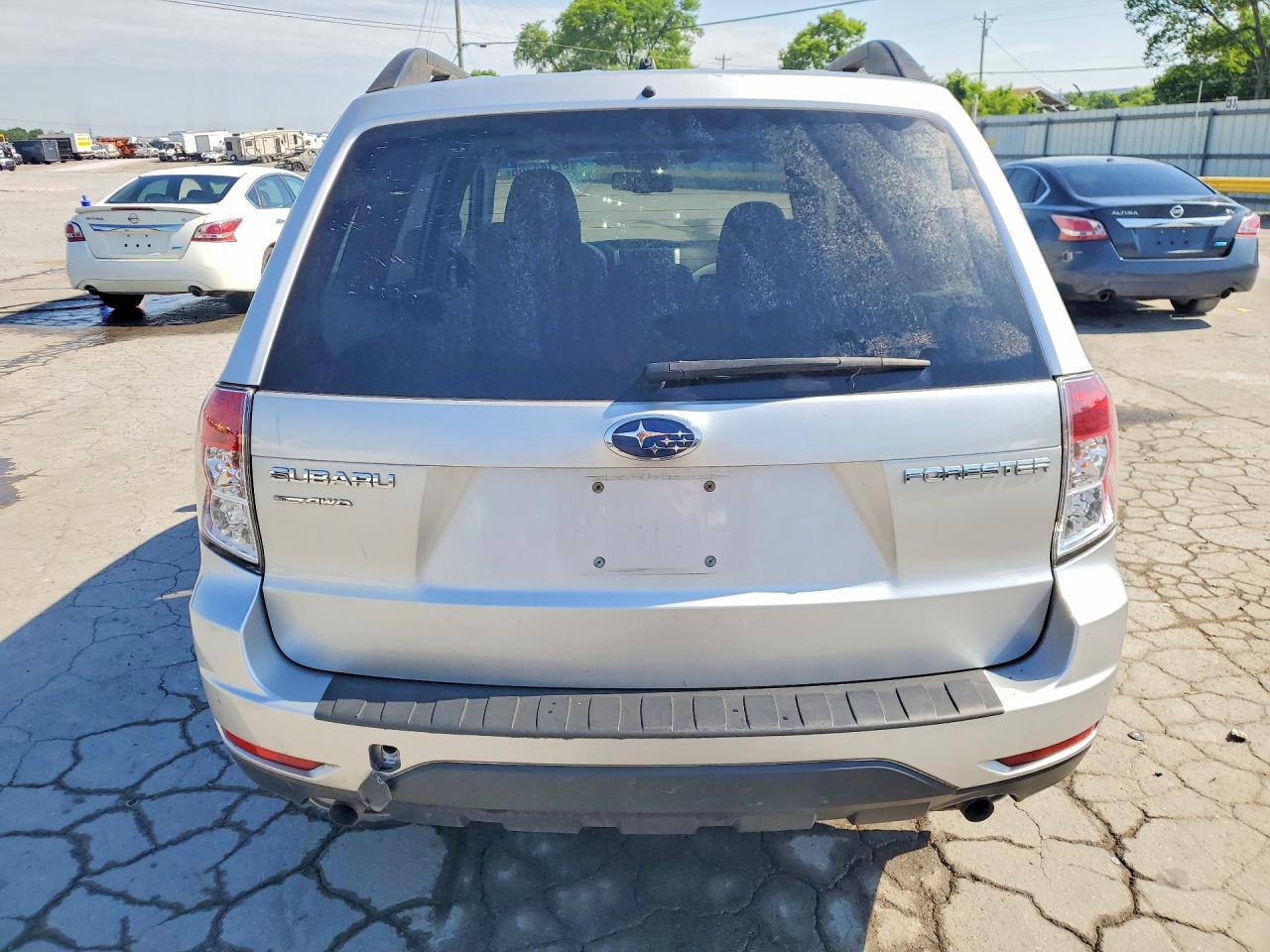 SUBARU FORESTER 2010 — 7
