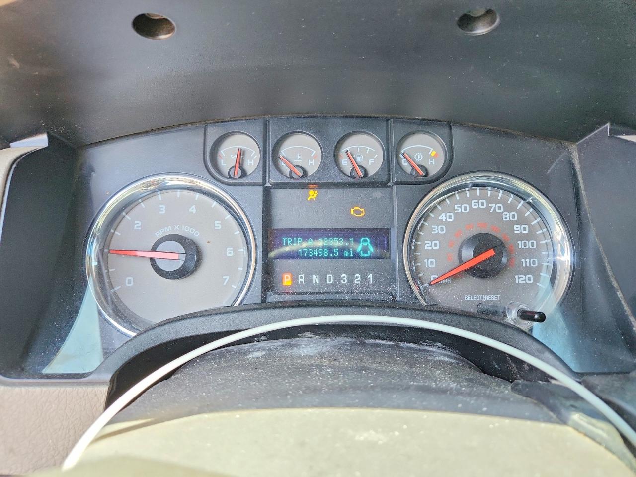 FORD F150 2010 — 10