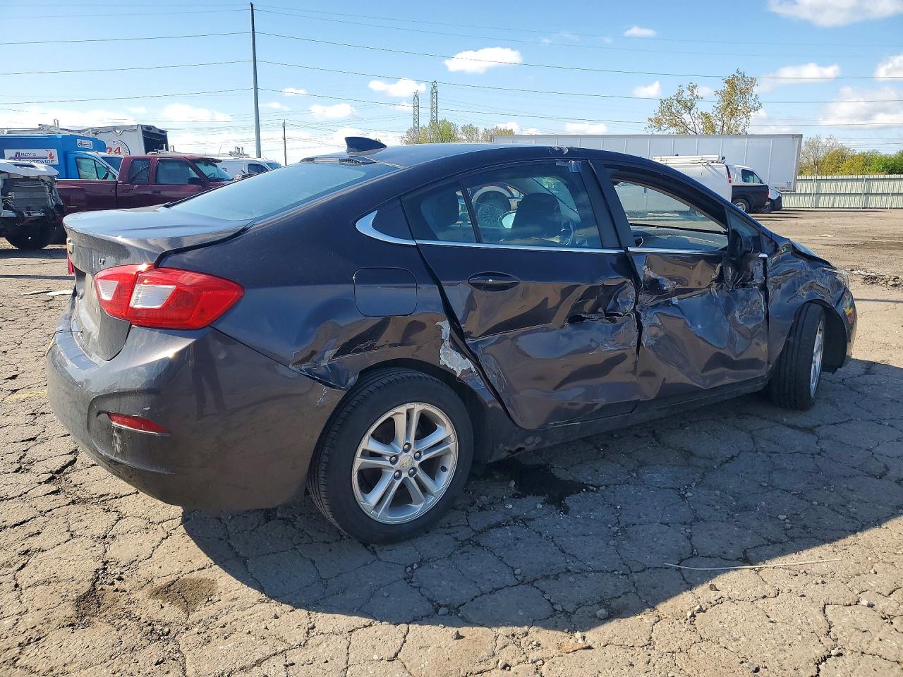 CHEVROLET CRUZE 2017 — 4