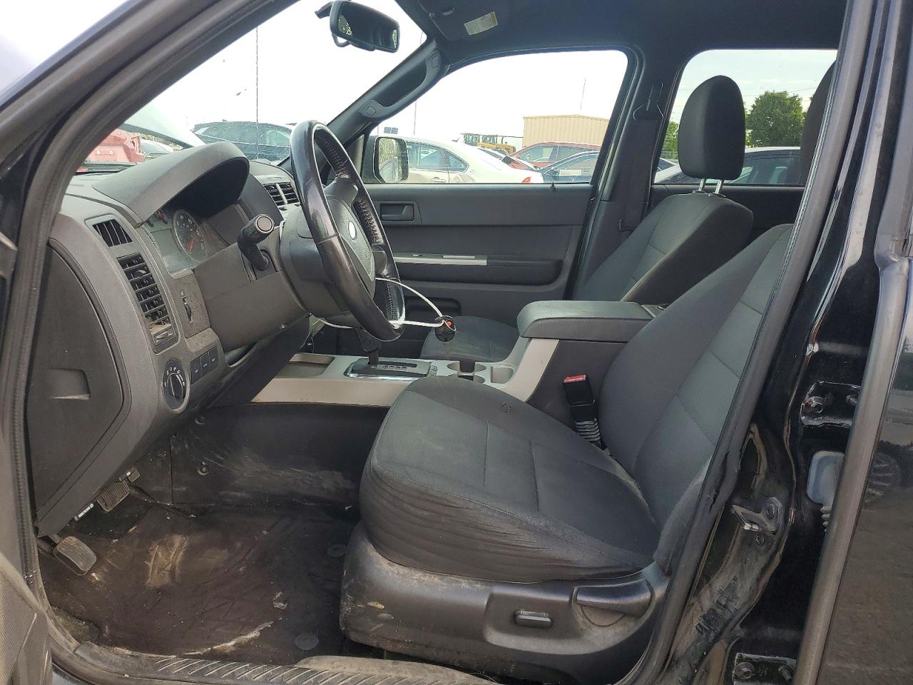 FORD ESCAPE 2012 — 8
