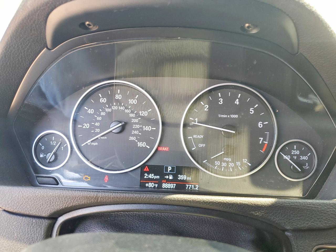BMW 320 2018 — 10
