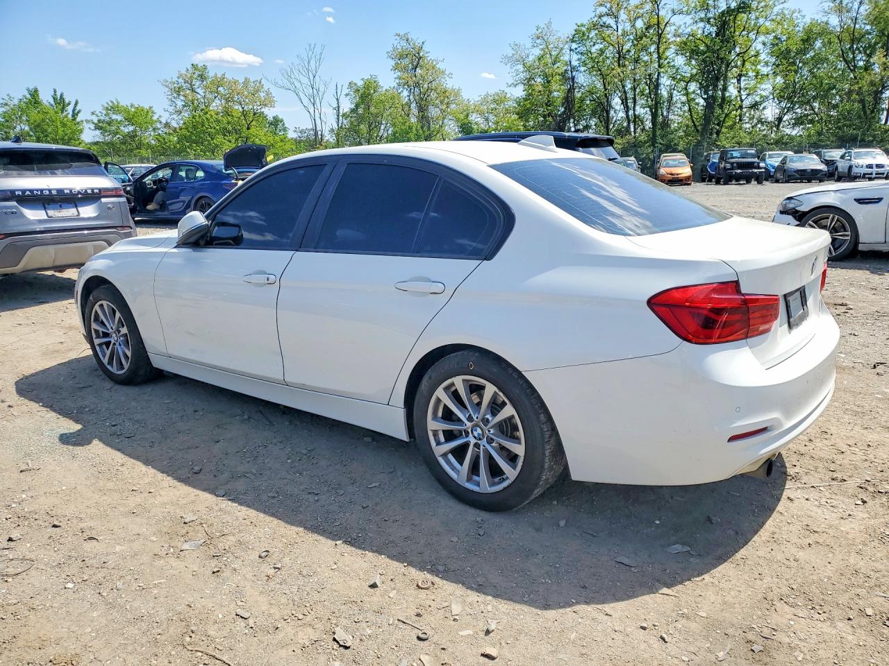 BMW 320 2018 — 3