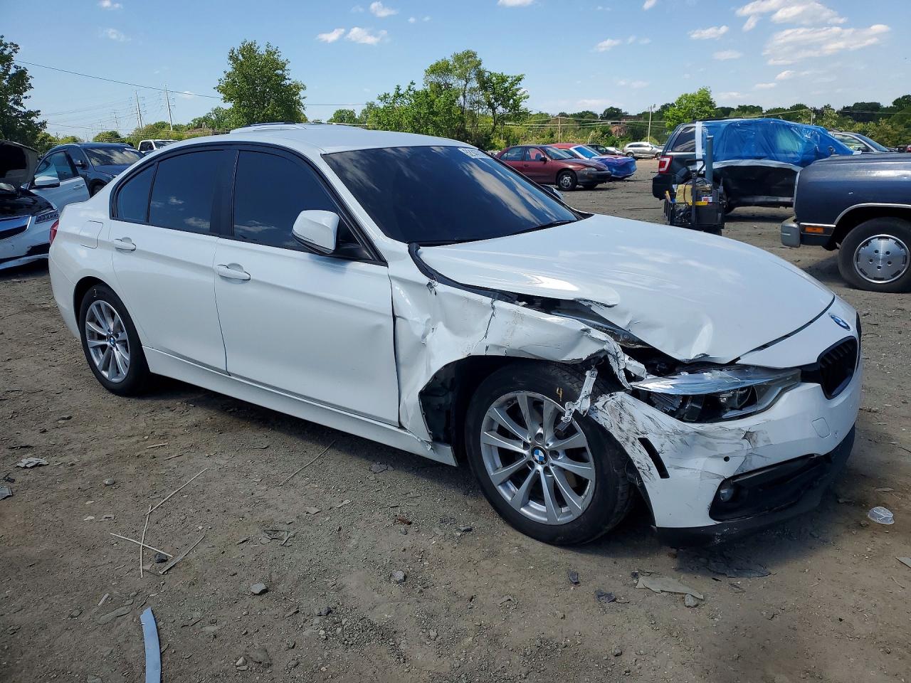 BMW 320 2018 — 5