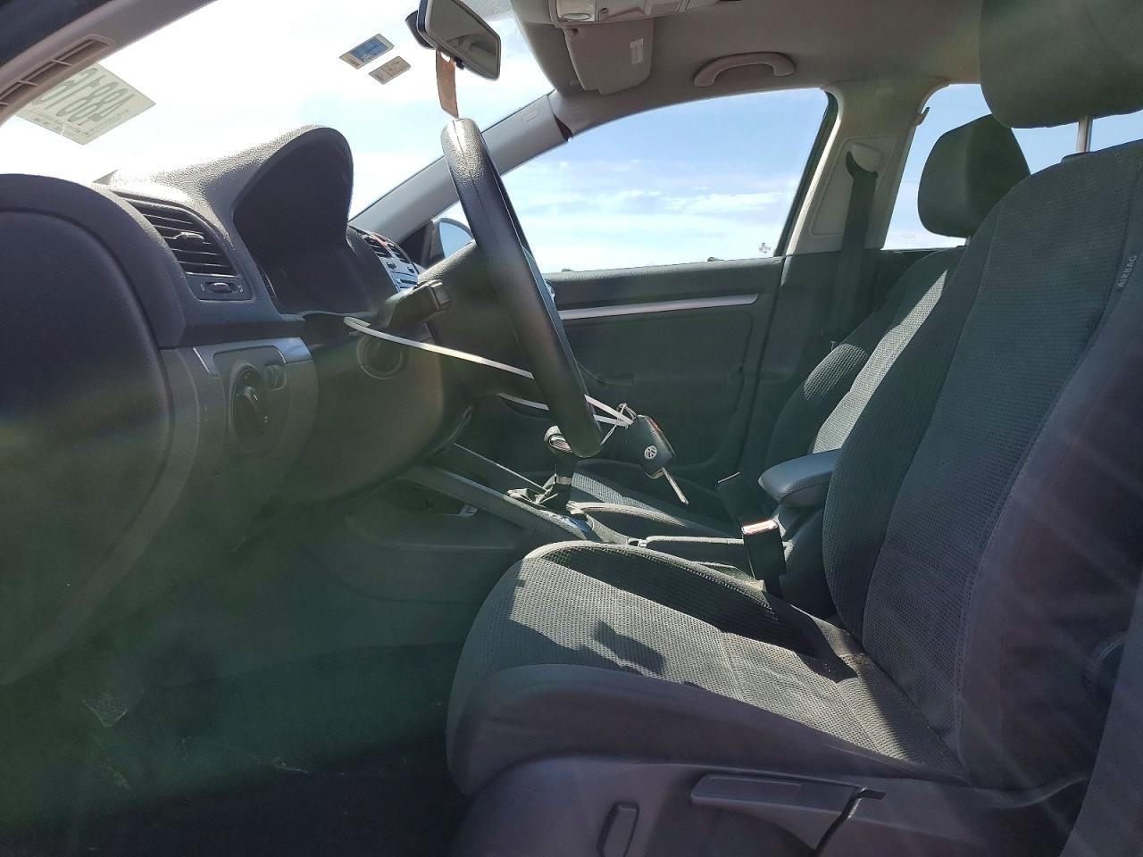 VOLKSWAGEN JETTA 2009 — 8