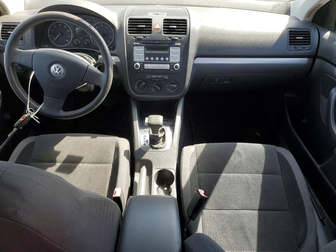 VOLKSWAGEN JETTA 2009 — 9