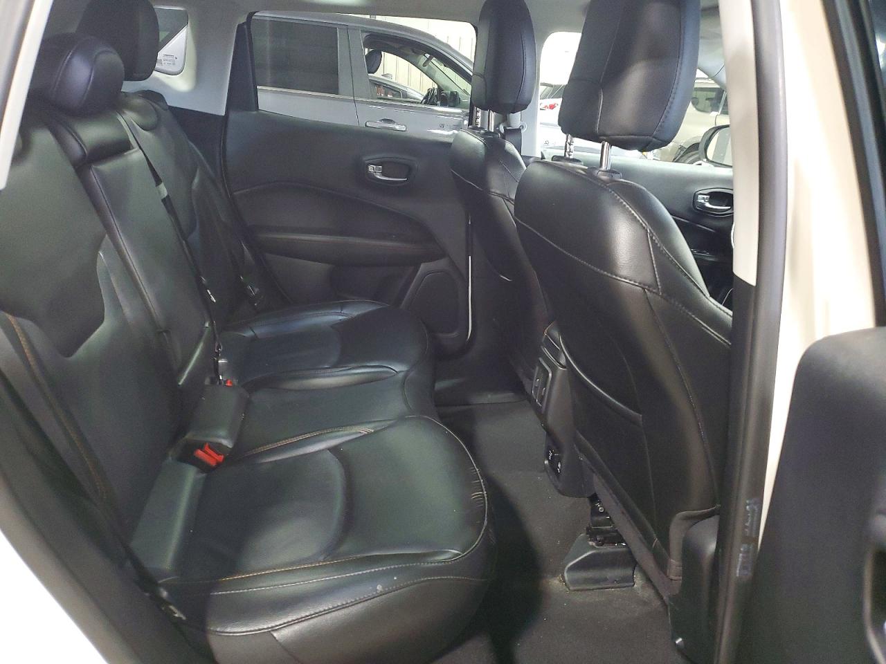 JEEP COMPASS 2021 — 11
