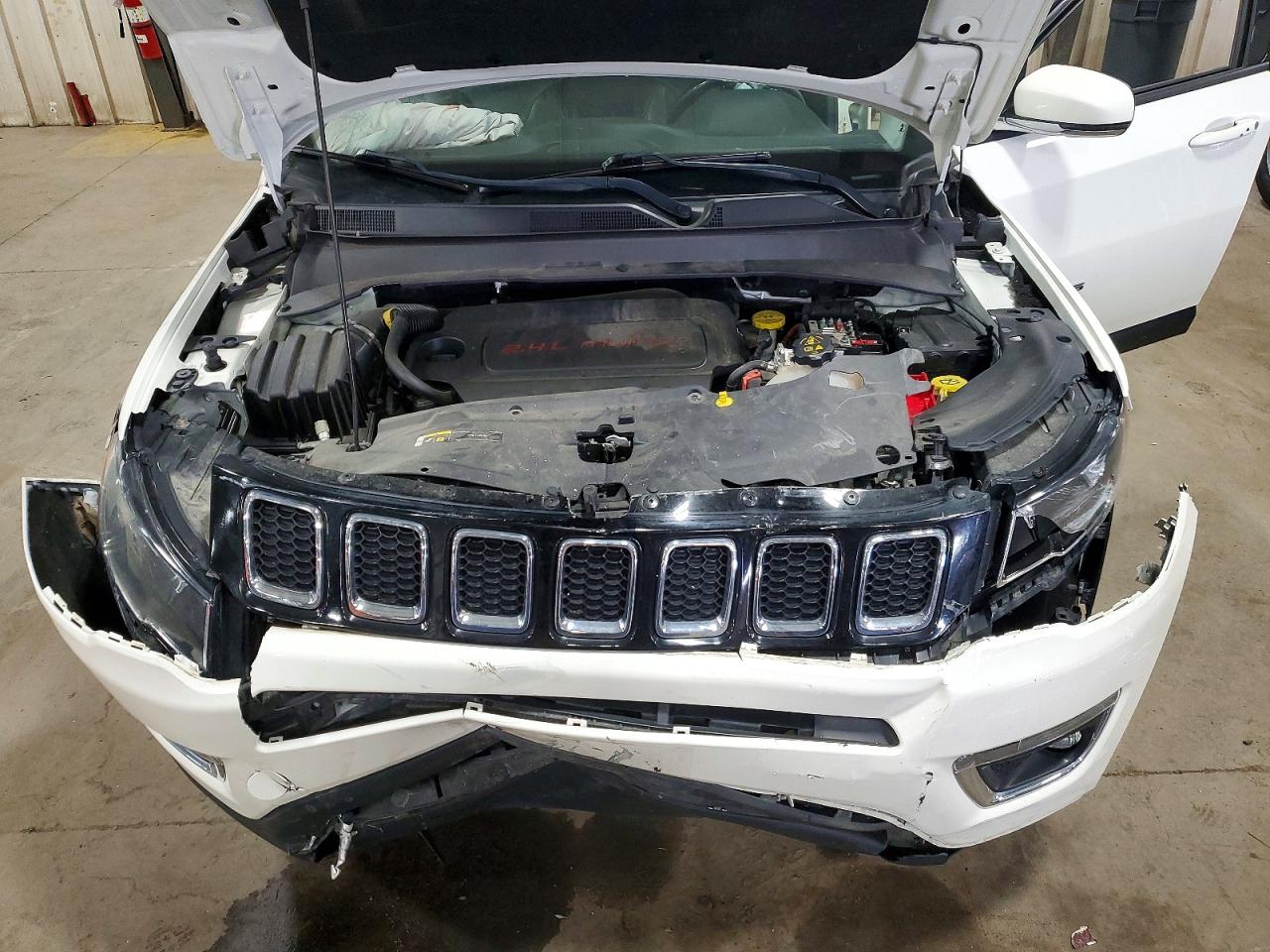 JEEP COMPASS 2021 — 12